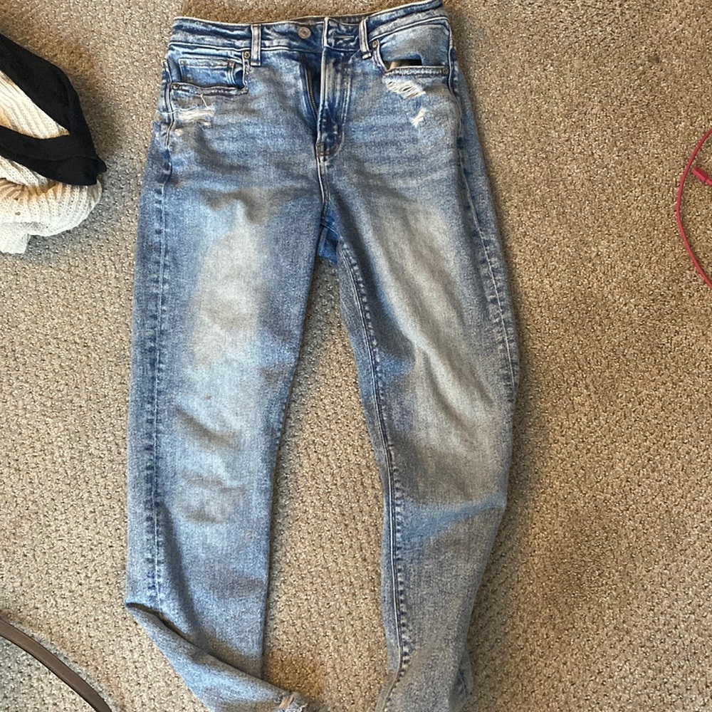 American Eagle Mom Jean